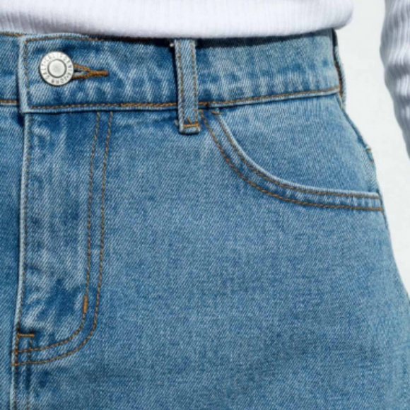 Brandy Melville Juliette Denim Miniskirt - Picture 4 of 7